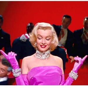 FUSCHIA PINK IS A WOMAN’S BEST FRIEND!